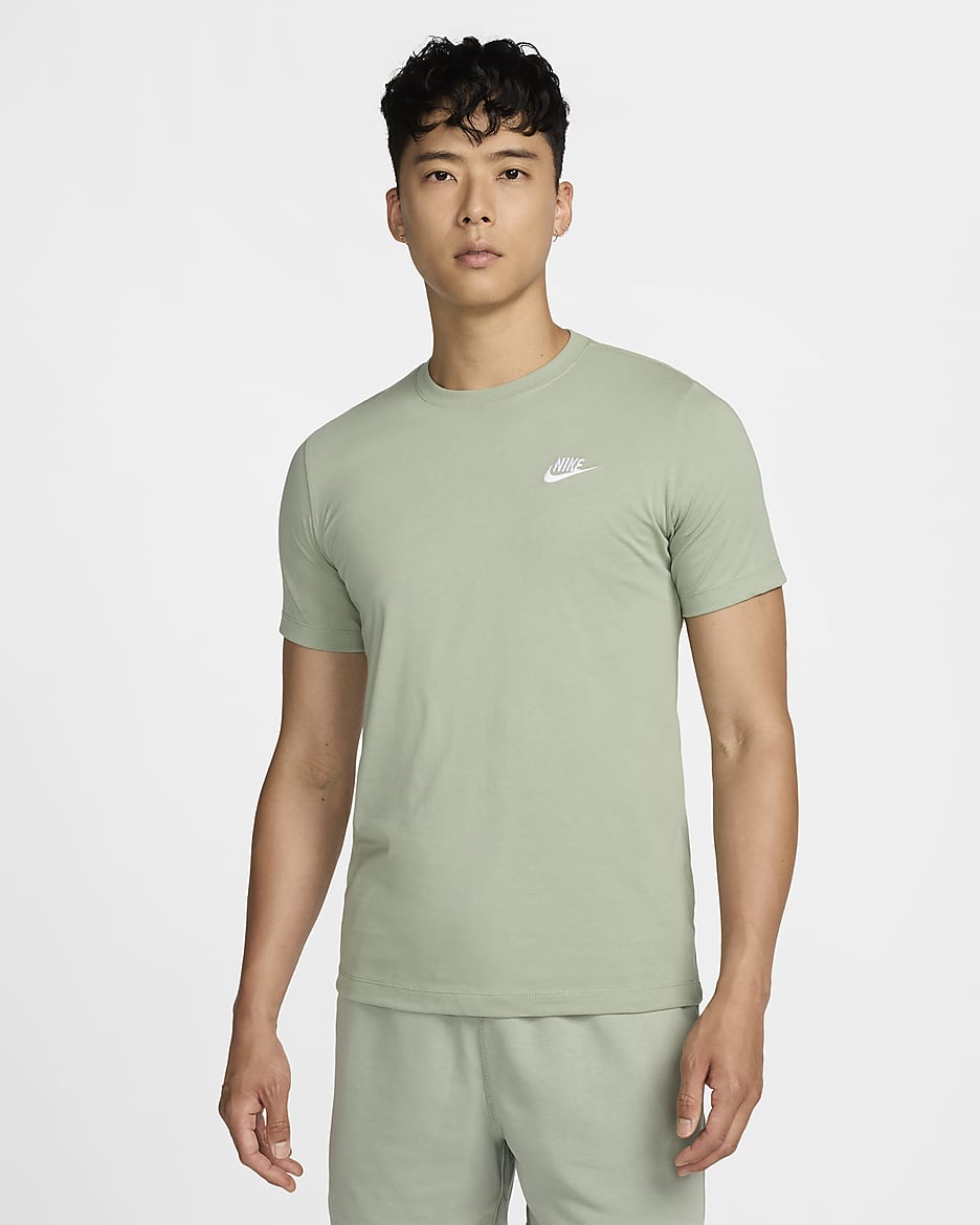 Nike Sportswear Club 男子刺绣柔软纯棉T恤 - 地平线绿