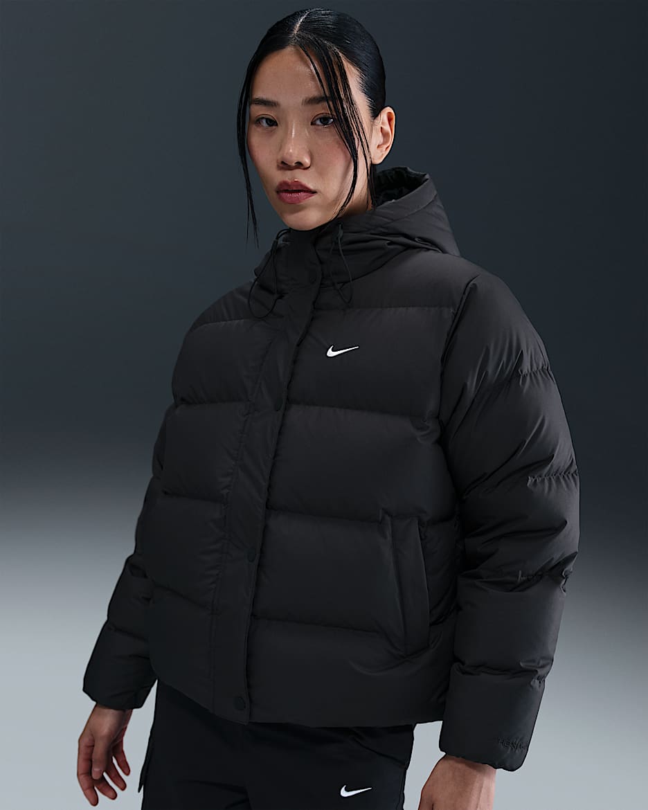 Nike Sportswear Metro Therma-FIT 耐克都会系列女子拒水羽绒连帽夹克 - 黑/白色