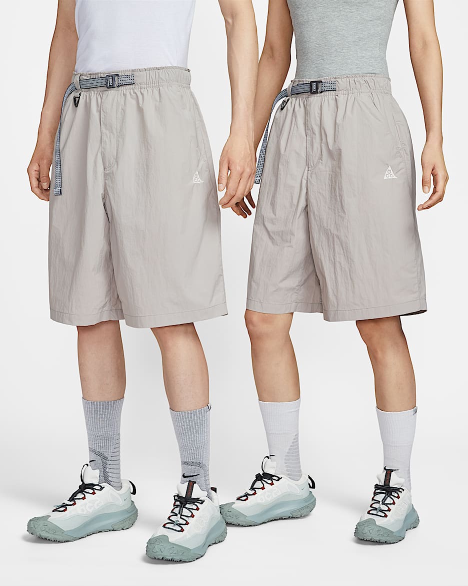 Nike ACG "Orb Weaver" Repel 男子 Oversize 风防晒拒水短裤 - 大学灰/足球灰/山峰白