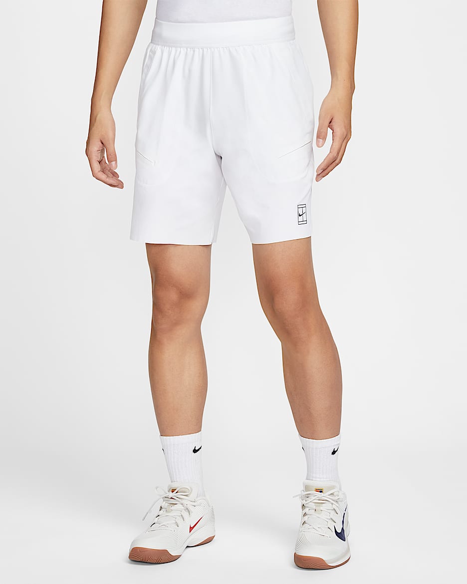 NikeCourt Advantage Dri-FIT 男子速干网球短裤 - 白色/黑