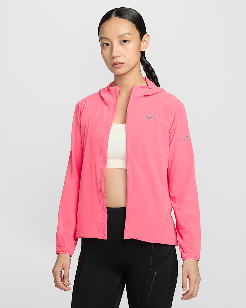 Nike Swift Repel 女子拒水可收纳跑步夹克 - 珊瑚红