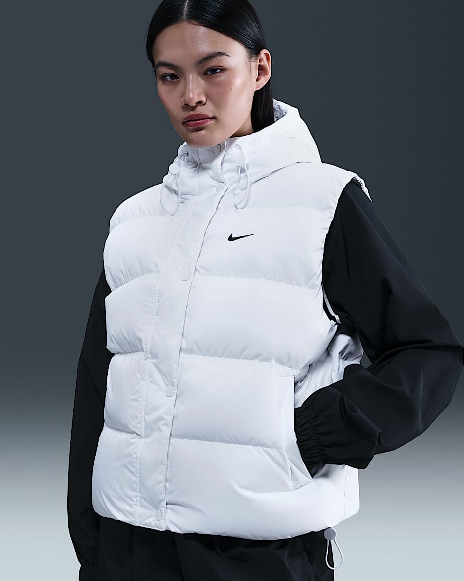 Nike Sportswear Metro Therma-FIT 女子拒水羽绒马甲 - 白色/黑