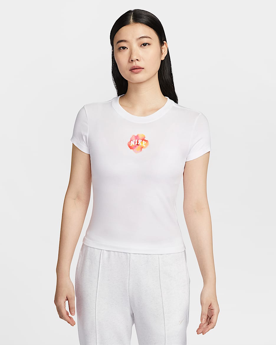 Nike Sportswear Chill Knit 女子修身版型短款T恤 - 白色