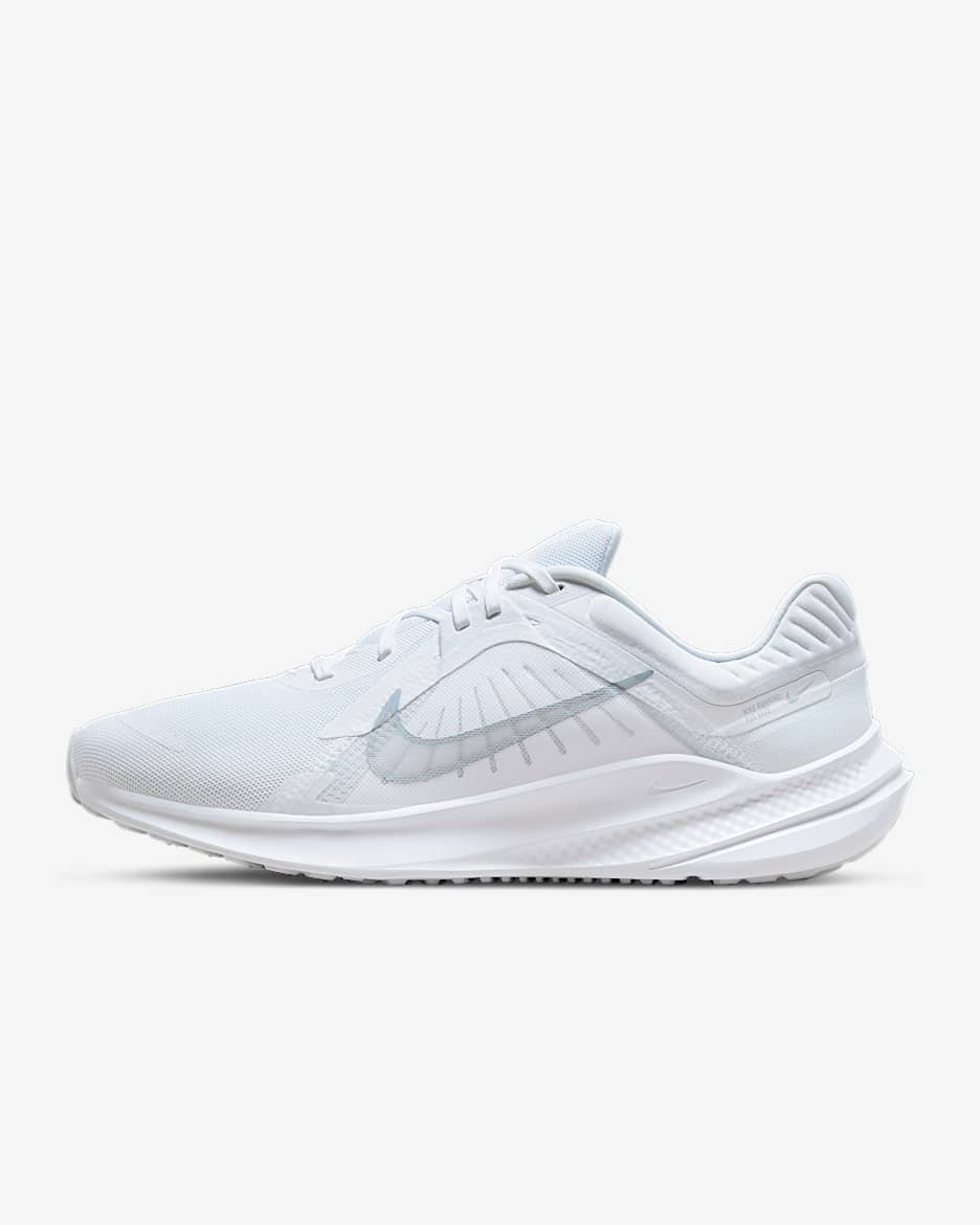 Nike Quest 5 男子透气轻盈缓震公路跑步鞋 - 白色/白色/白金色