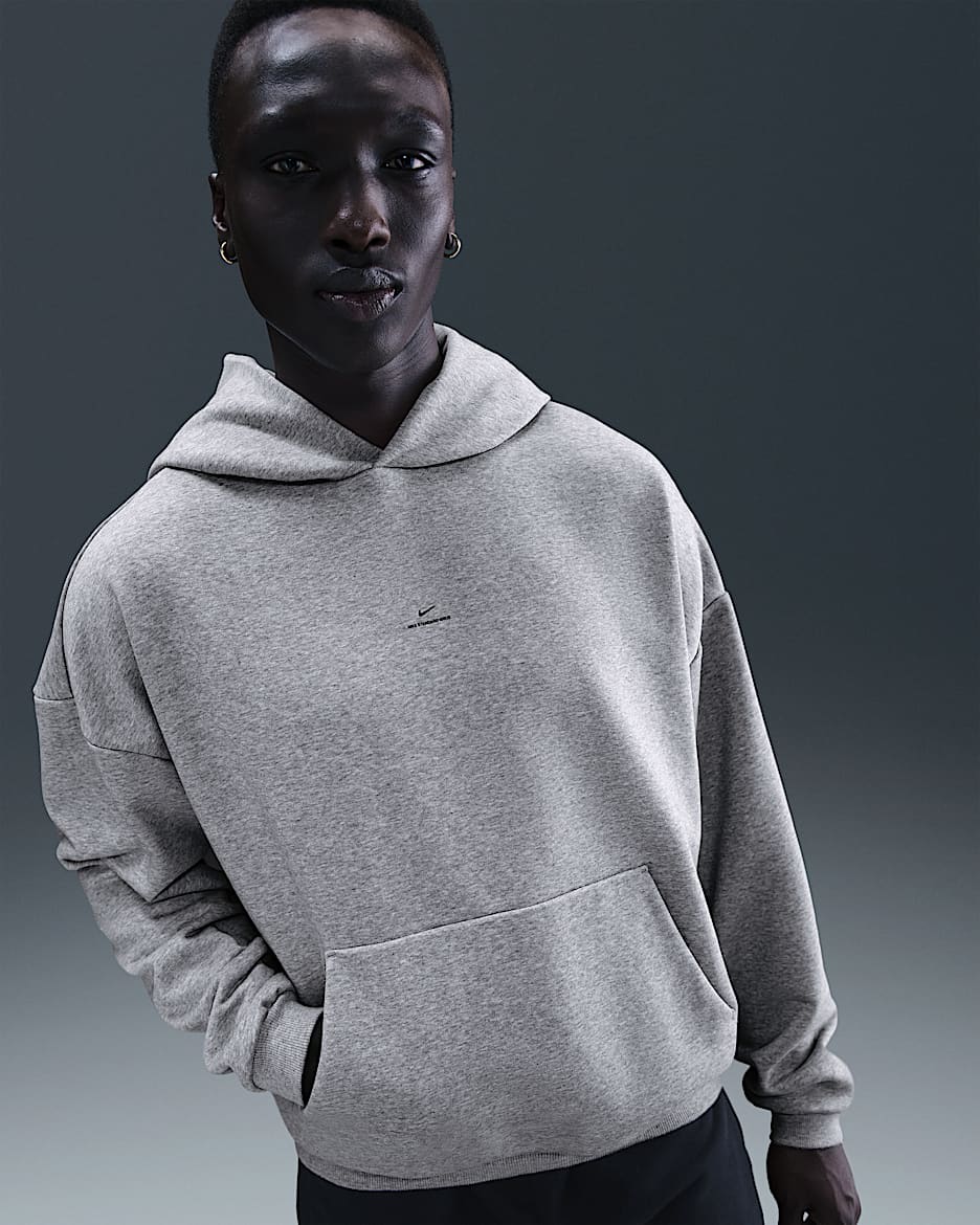 Nike Standard Issue Therma-FIT 耐克篮球小标系列男子加绒篮球套头连帽衫 - 调色暗灰/黑