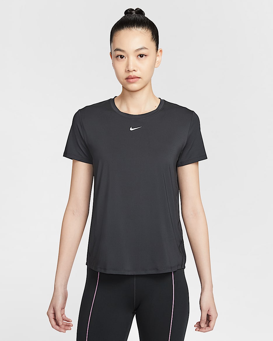 Nike One Classic Dri-FIT 女子透气速干经典款短袖上衣 - 黑/白色