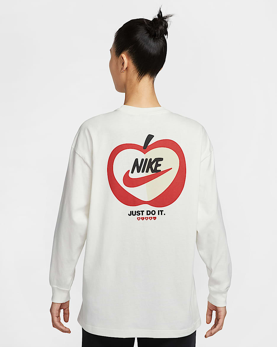 Nike Sportswear 情人节女子 Oversize 风长袖上衣 - 帆白