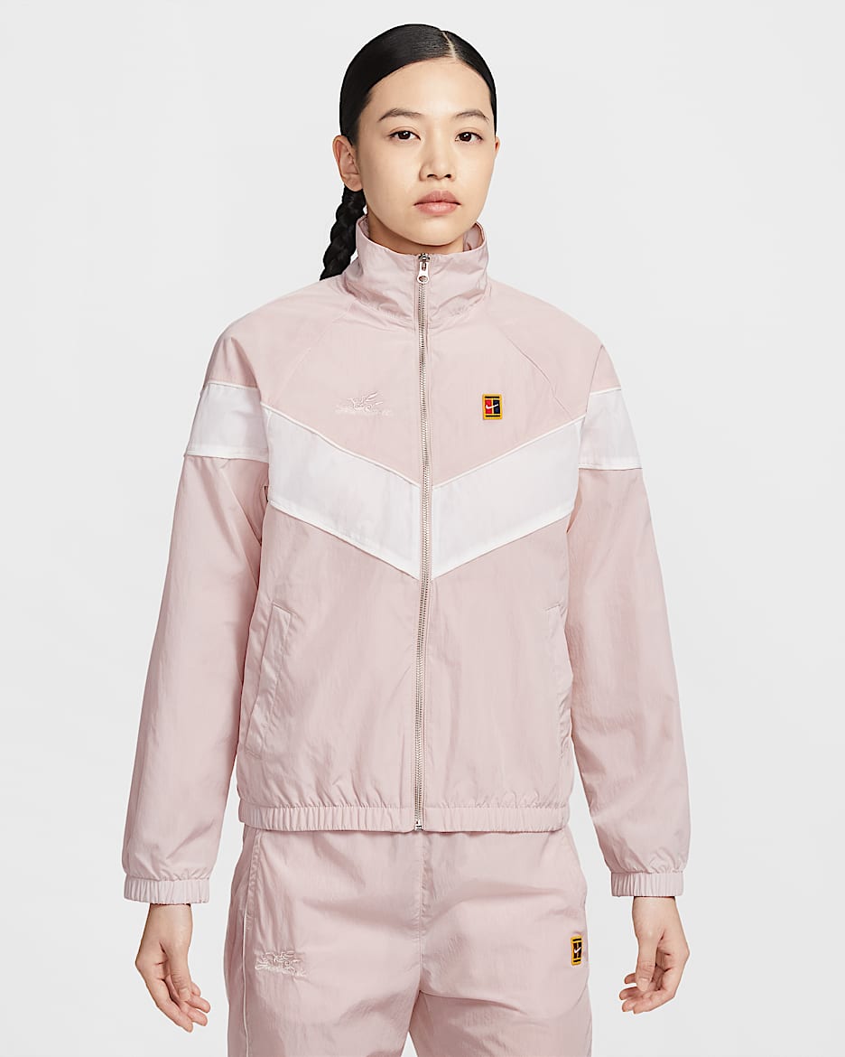 NikeCourt Windrunner 马年限定脱缰系列郑钦文同款新年女子防晒全长拉链开襟夹克 - 砂岩灰粉