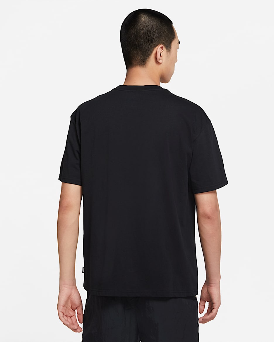 Nike Sportswear 男子T恤 - 黑
