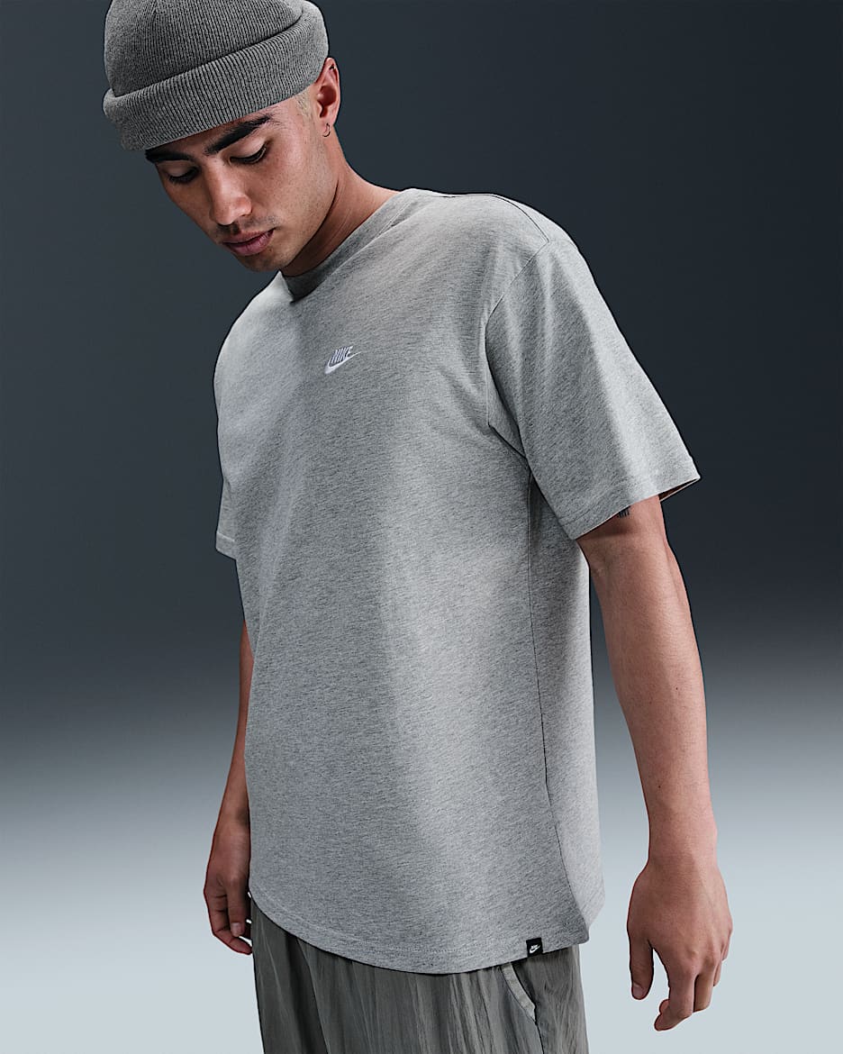 Nike Sportswear Club 男子T恤 - 调色暗灰