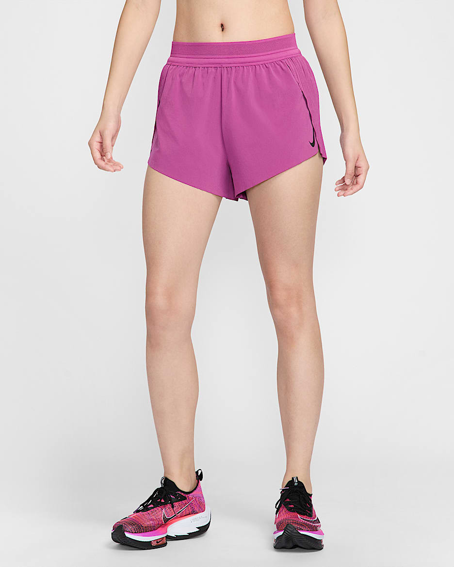 Nike AeroSwift Dri-FIT ADV 女子速干中腰跑步短裤 含衬里 - 热辣紫红/黑