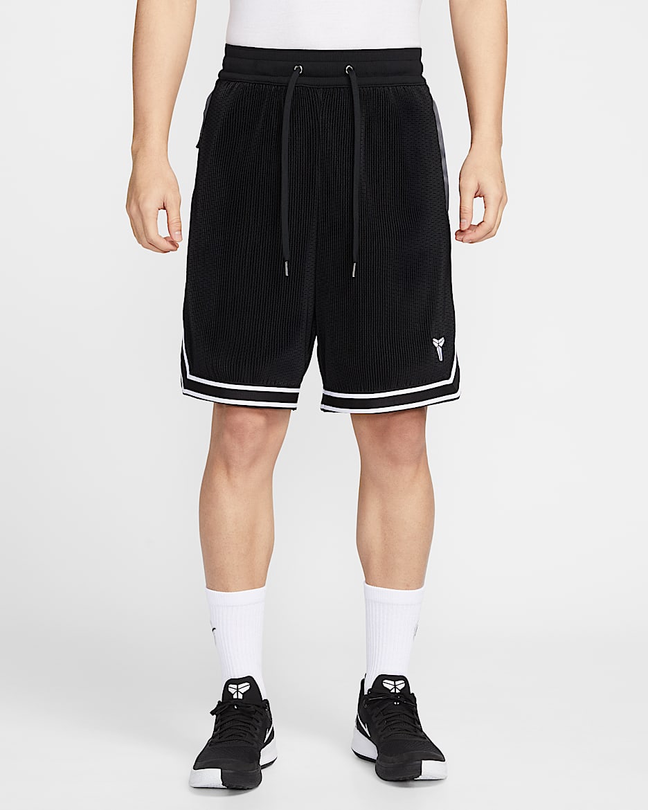 Kobe Nike 科比系列男子速干褶裥篮球短裤 - 黑/白色