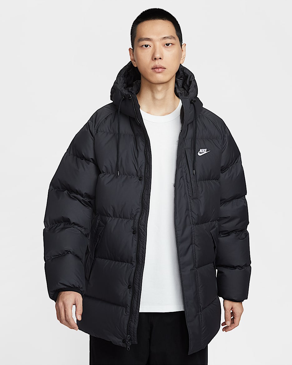 Nike Sportswear Club Therma-FIT 男子拒水羽绒外套 - 黑/白色