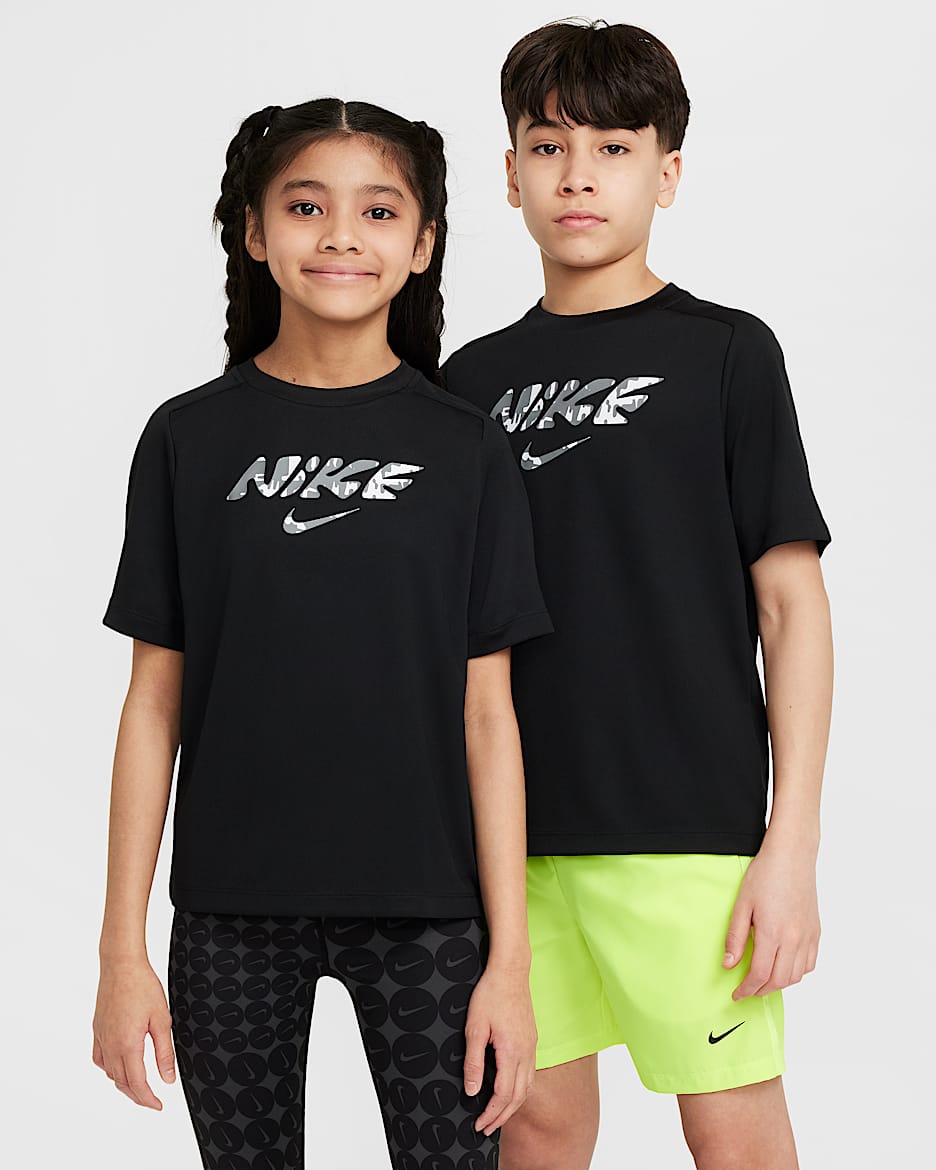 Nike Multi Dri-FIT 大童（男孩）速干短袖上衣 - 黑