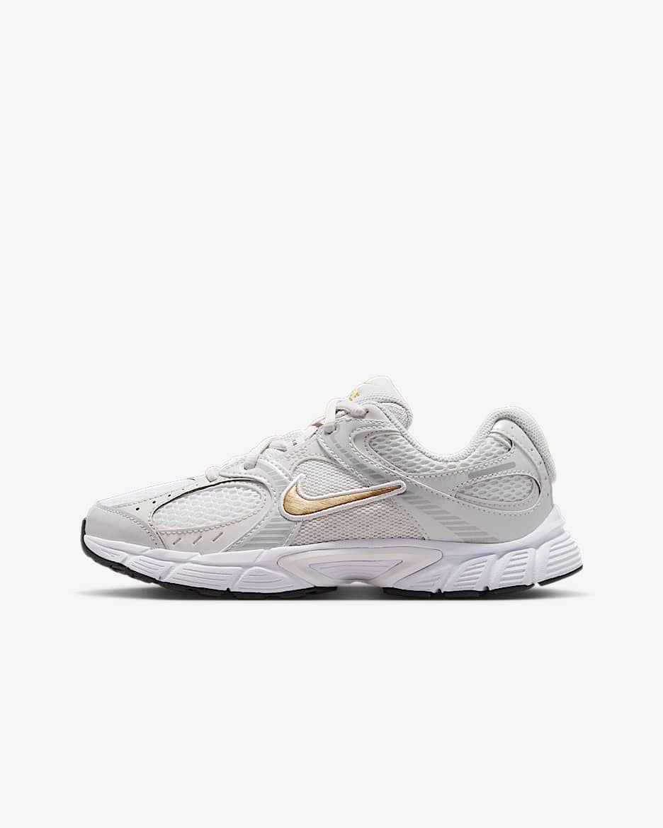 Nike V5 RNR 大童运动鞋 - 白色/金属银/尘光子色/金属色