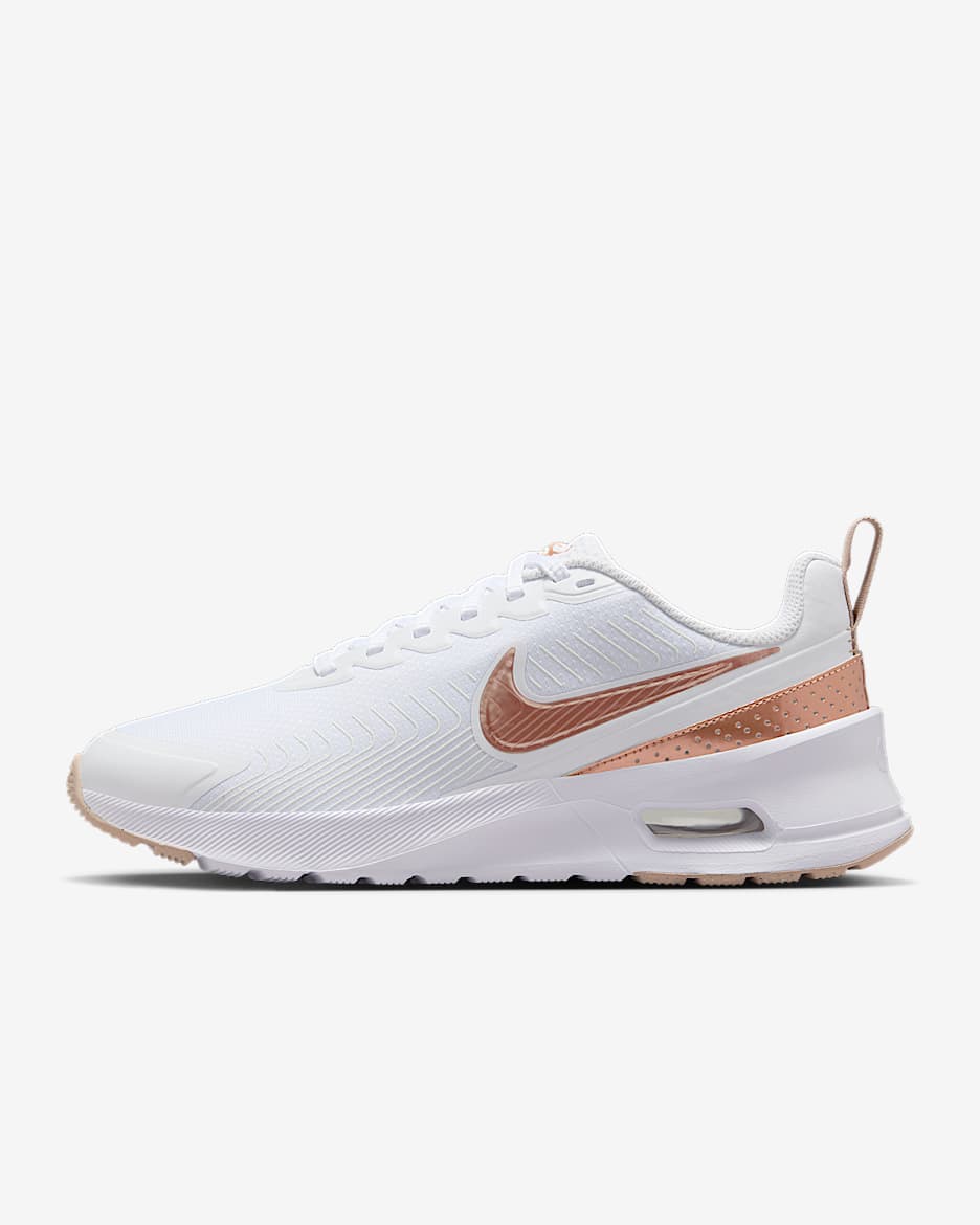 Nike Air Max Nuaxis 女子运动鞋 - 白色/砂色/黑/红古铜