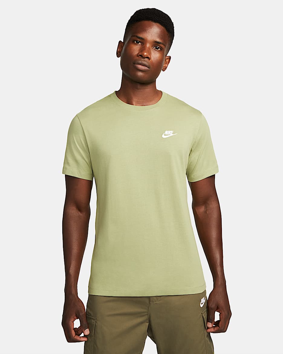Nike Sportswear Club 男子刺绣柔软纯棉T恤 - 野外绿/白色