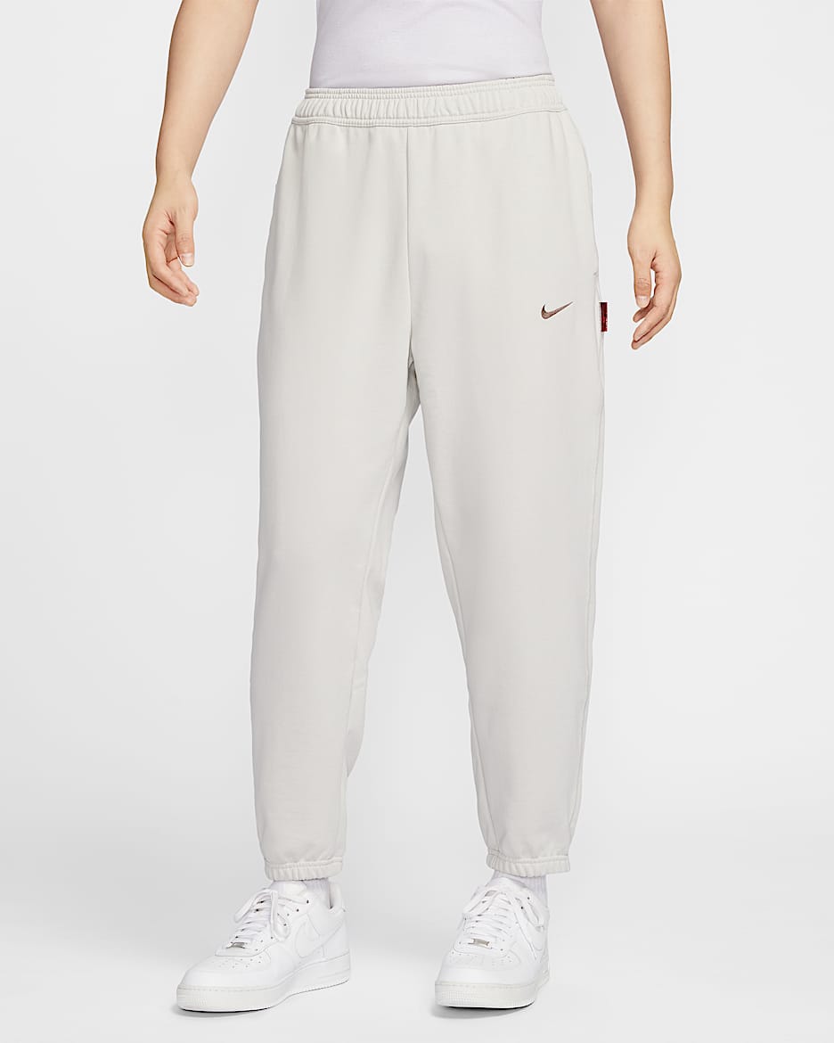 Nike Sportswear CNY 耐克灵蛇迎新系列王冠闳同款男子法式毛圈长裤 - 浅骨色