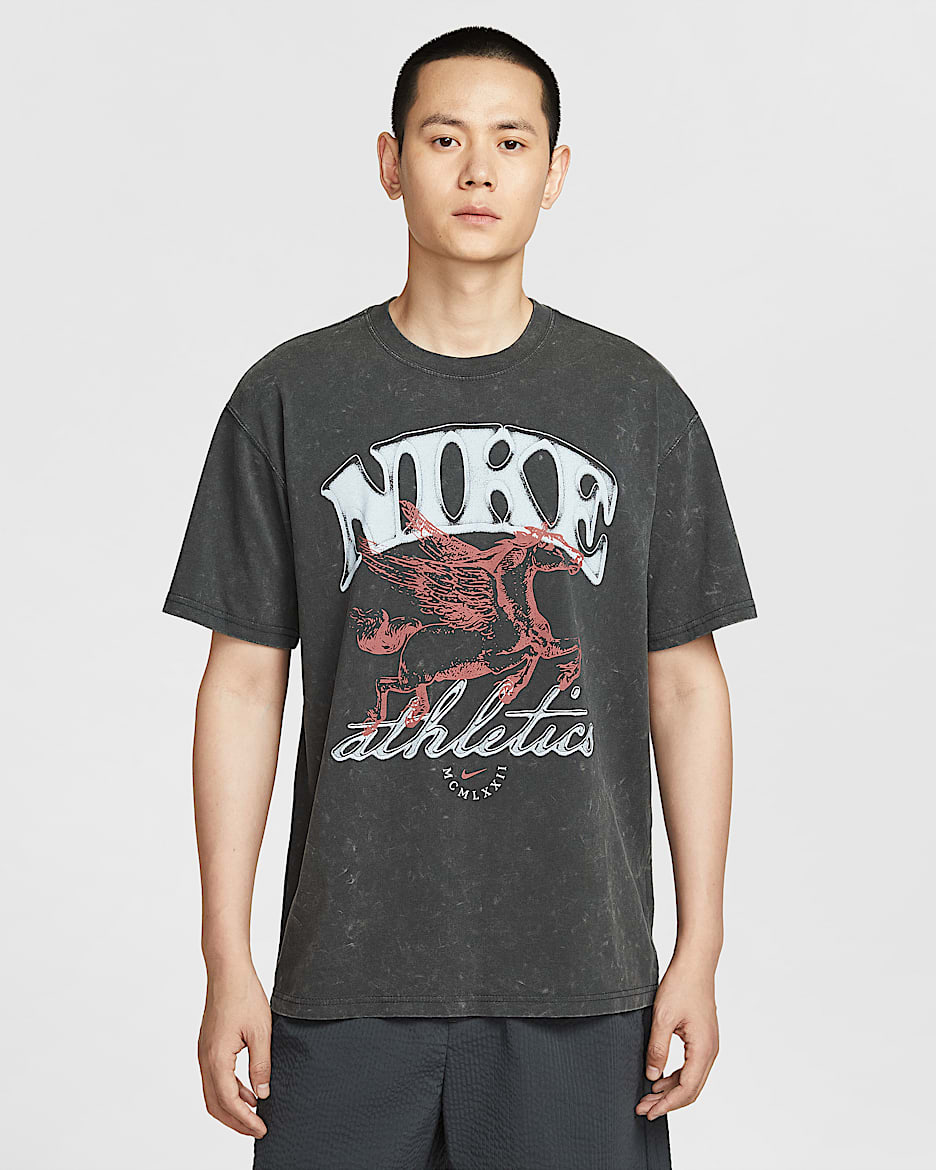 Nike Sportswear 男子T恤 - 煤黑