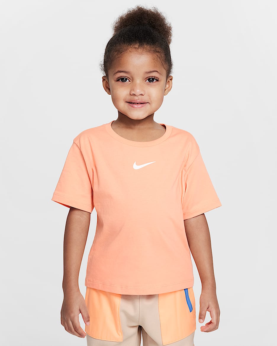 Nike 婴童基本款T恤 - 杏黄粉