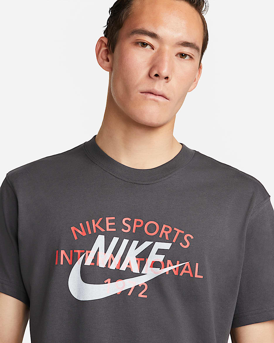 Nike Sportswear Circa 50 男子T恤 - 煤黑