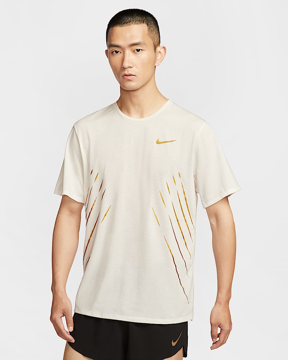 Nike x Jakob Dri-FIT 男子速干短袖跑步上衣 - 帆白
