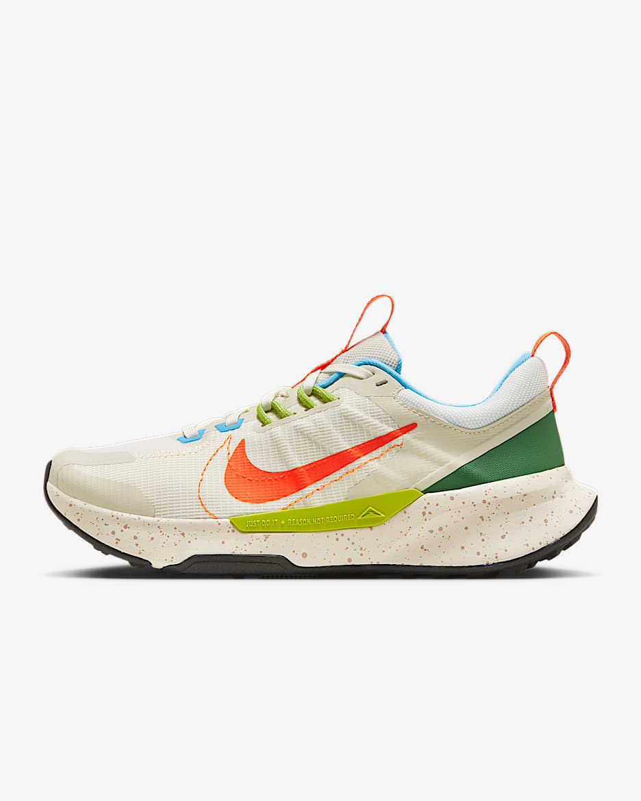 Nike Juniper Trail 2 Next Nature 女子越野跑步鞋 - 帆白/浅土褐/仙人掌绿/安全橙