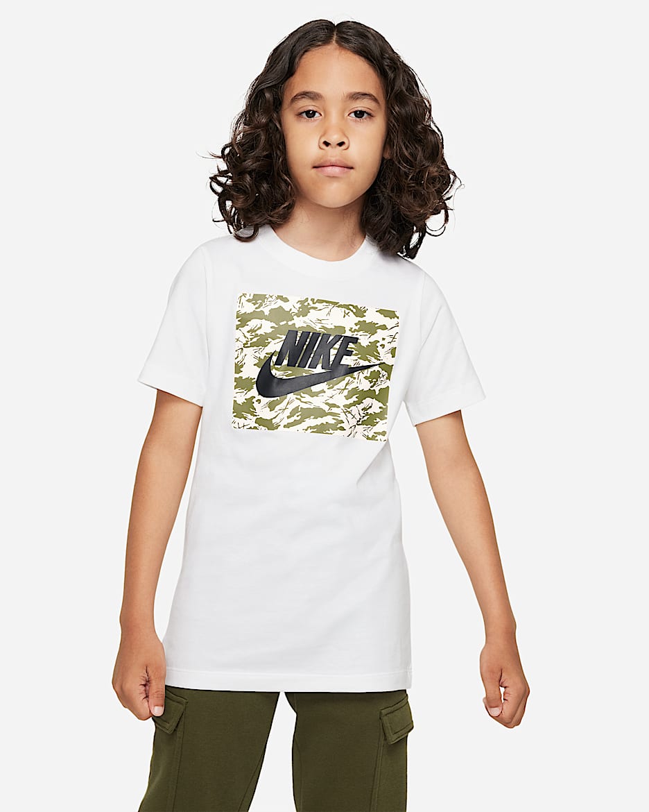 Nike Sportswear 大童（男孩）T恤 - 白色
