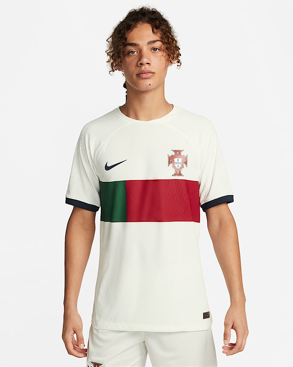 2022/23 赛季葡萄牙队客场球员版 Nike Dri-FIT ADV 男子足球球衣 - 帆白/黑曜石色/黑曜石色