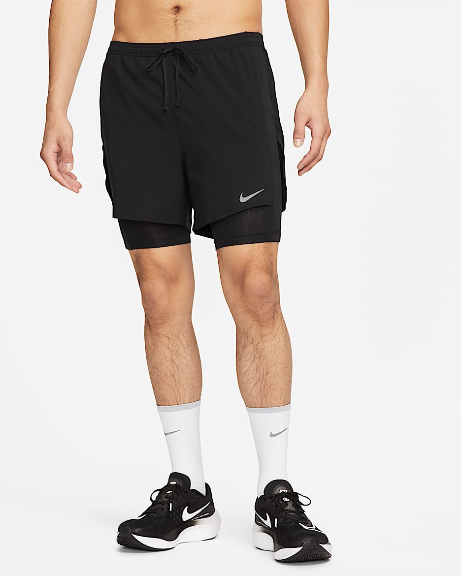 Nike Dri-FIT Run Division Stride 男子速干跑步短裤 - 黑/黑