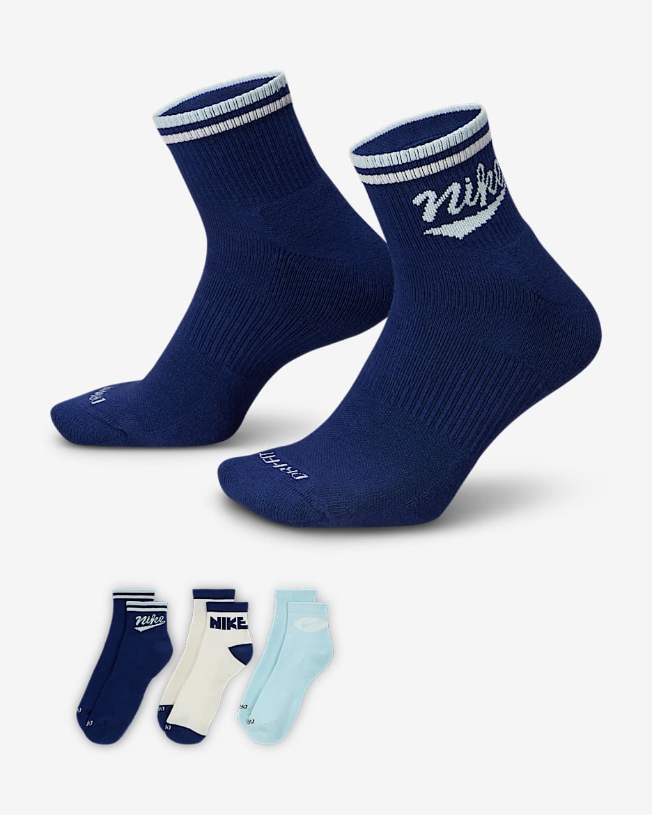 Nike Everyday Plus 速干运动短袜（3 双） - 多色