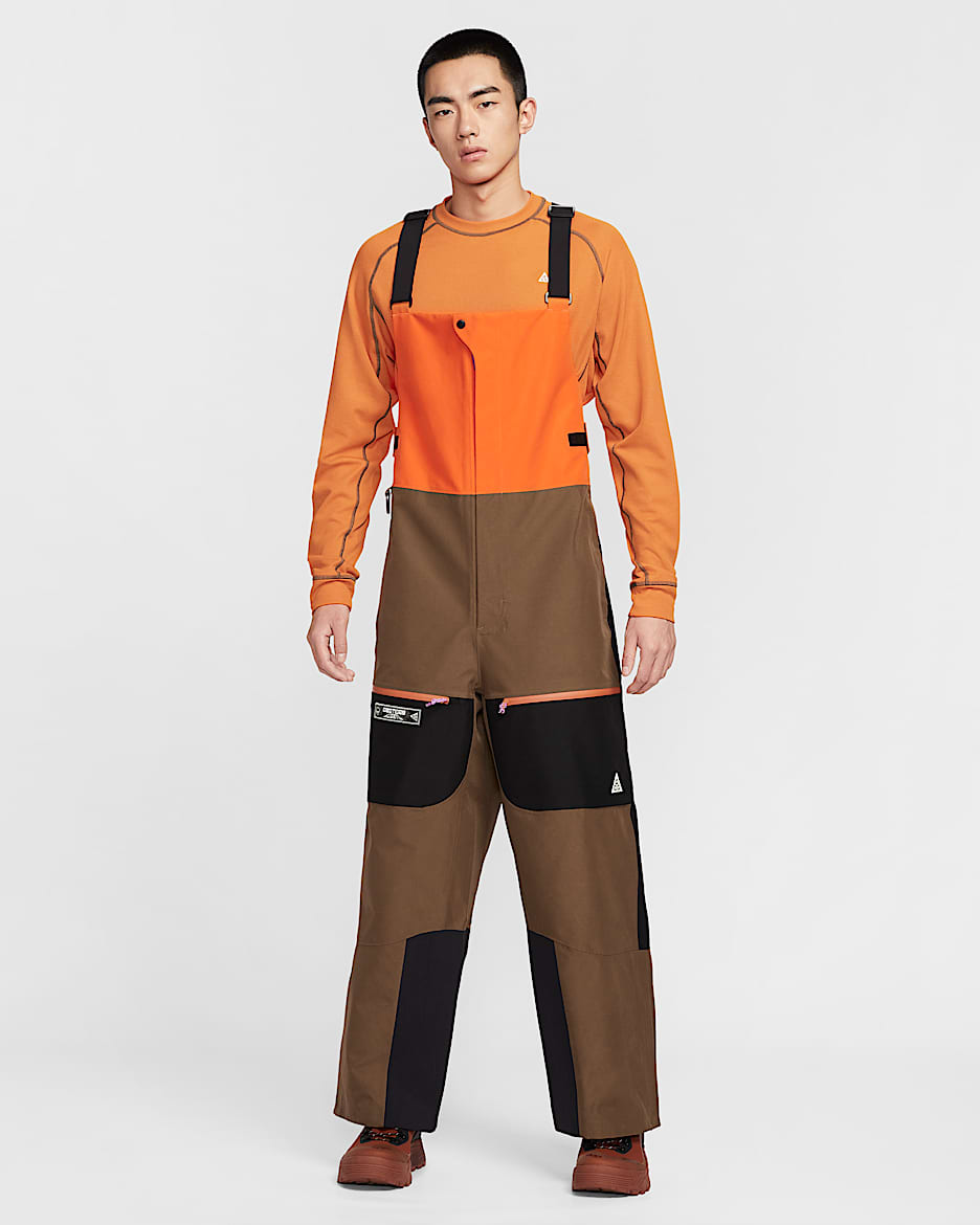 Nike ACG "Mystery Lights" Storm-FIT ADV 2L 男子防风防水背带裤硬壳冲锋裤滑雪裤 - 安全橙/苔木棕色/黑/苔木棕色