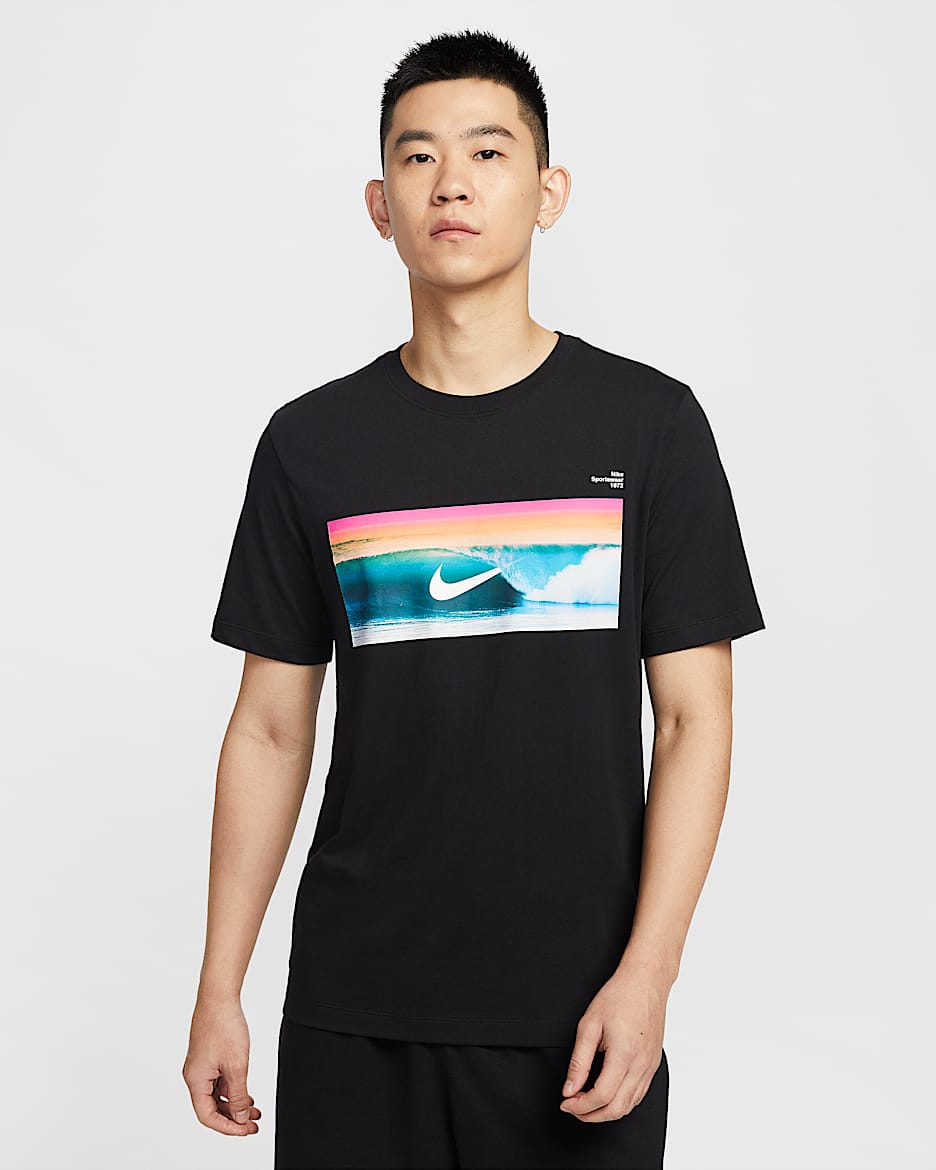Nike Sportswear 男子T恤 - 黑