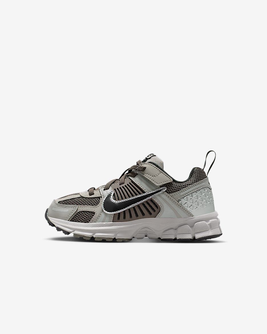 Nike Vomero 5 耐克小迈柔幼童运动鞋 - 大学灰/洞穴石色/金属银/黑