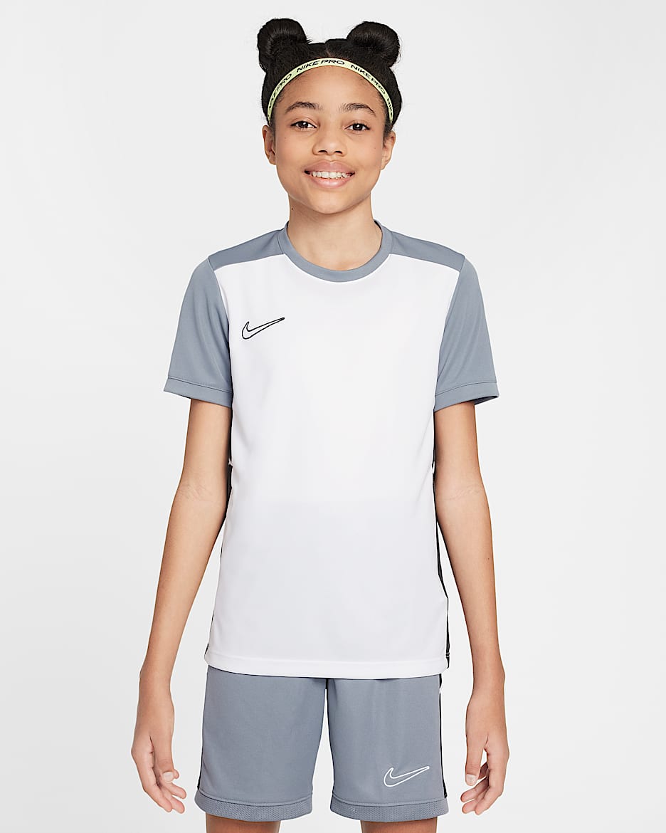 Nike Academy Dri-FIT 大童速干足球上衣 - 白色/煤黑/冷灰/煤黑