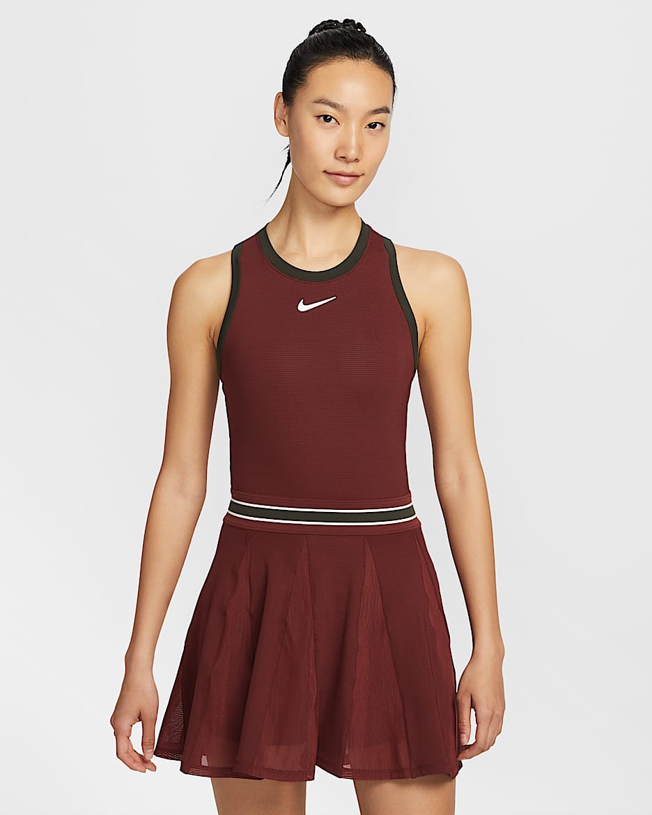 NikeCourt Slam Dri-FIT 女子速干网球连衣裙 - 暗队红/红杉绿/暗队红/白色