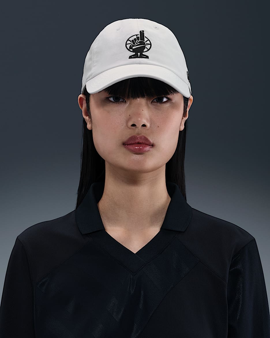 Nike Club "CHBL" 耐高篮球系列软顶运动帽 - 白色/黑