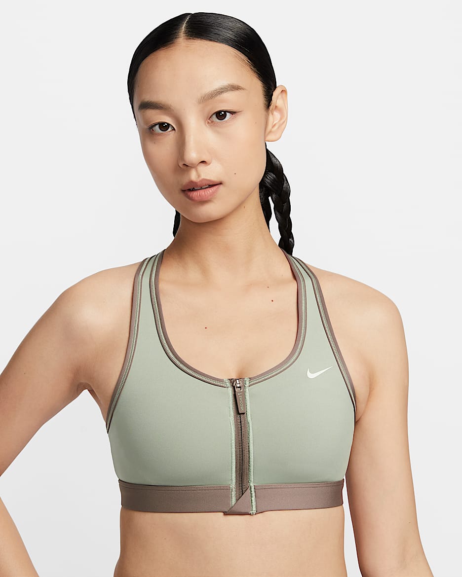 Nike Swoosh 女子速干中强度支撑衬垫前拉链运动内衣 - 地平线绿