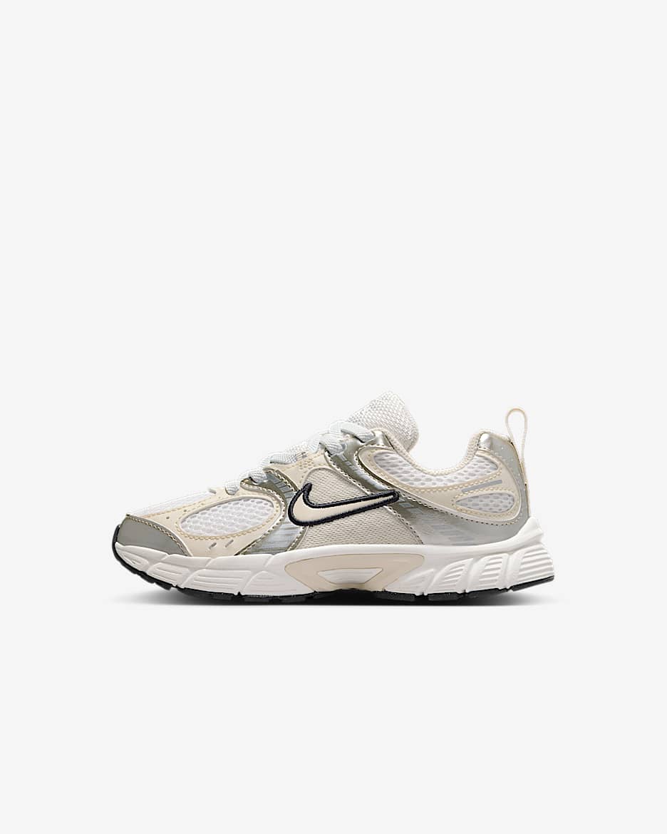 Nike V5 RNR 幼童运动鞋 - 山峰白/帆白/黑/浅土褐