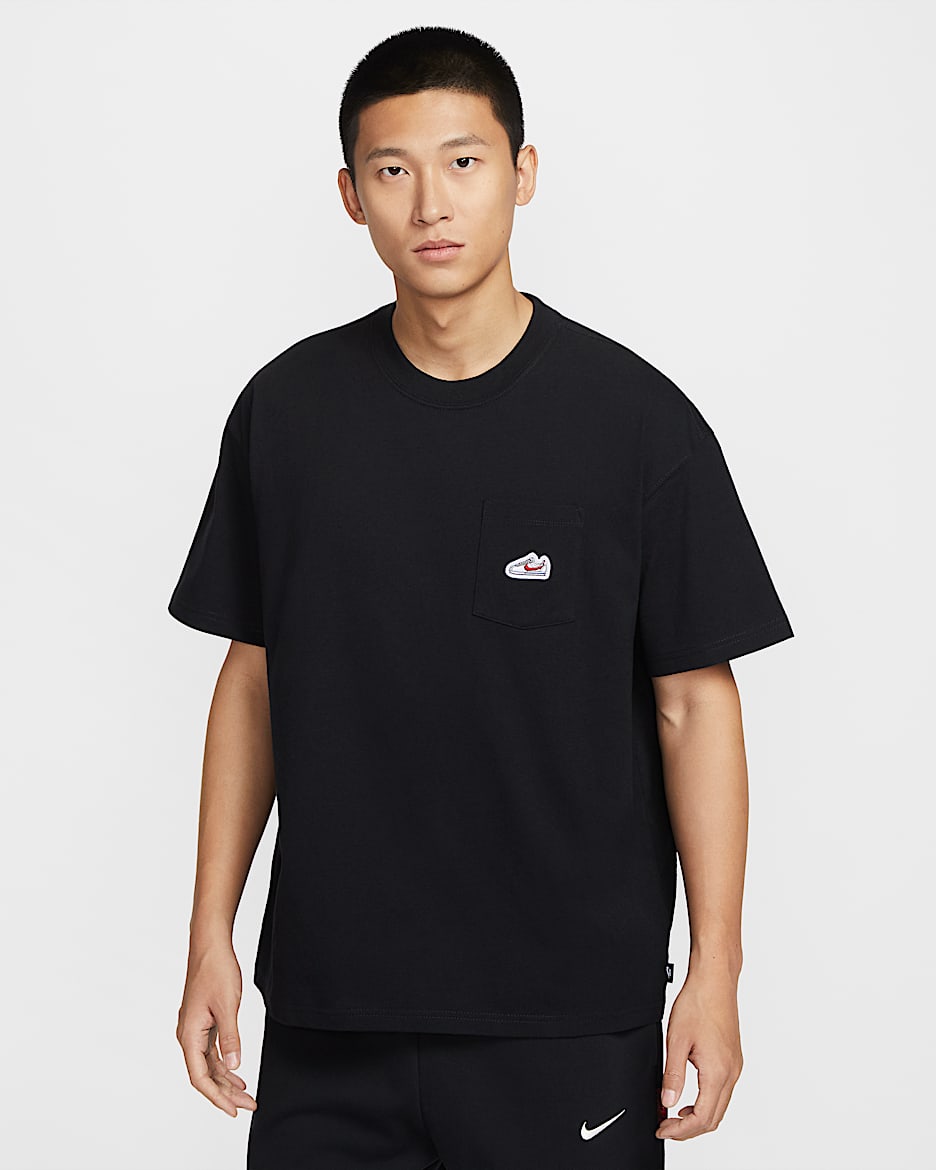 Nike Sportswear 男子T恤 - 黑