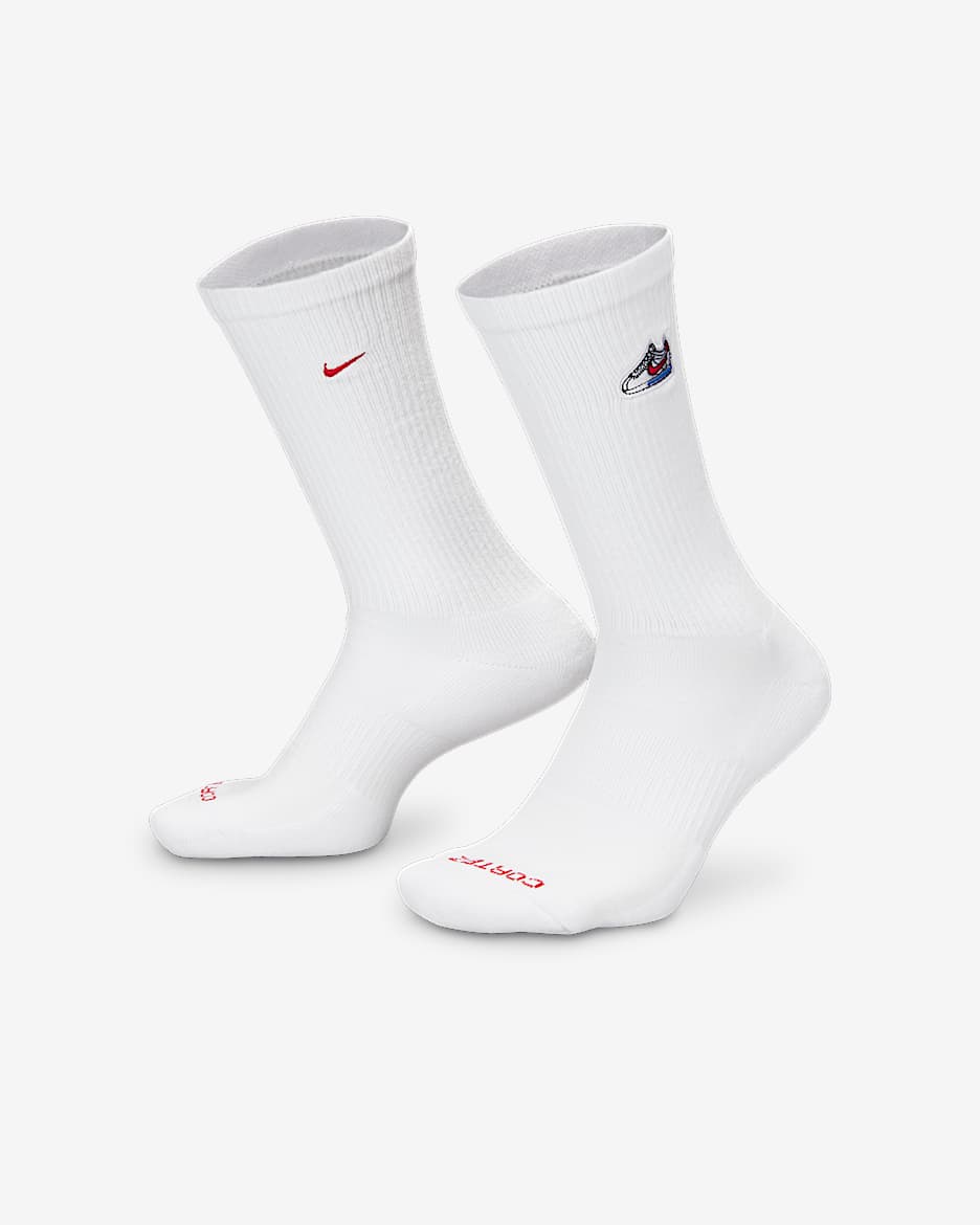Nike Everyday 舒适速干中筒运动袜（1 双） - 白色/游戏宝蓝/大学红