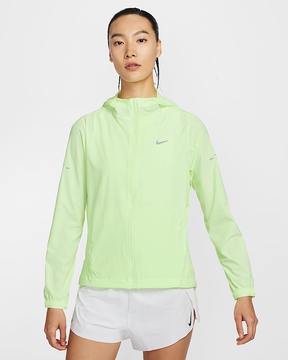 Nike Swift Repel 女子拒水可收纳跑步夹克 - 微黄绿
