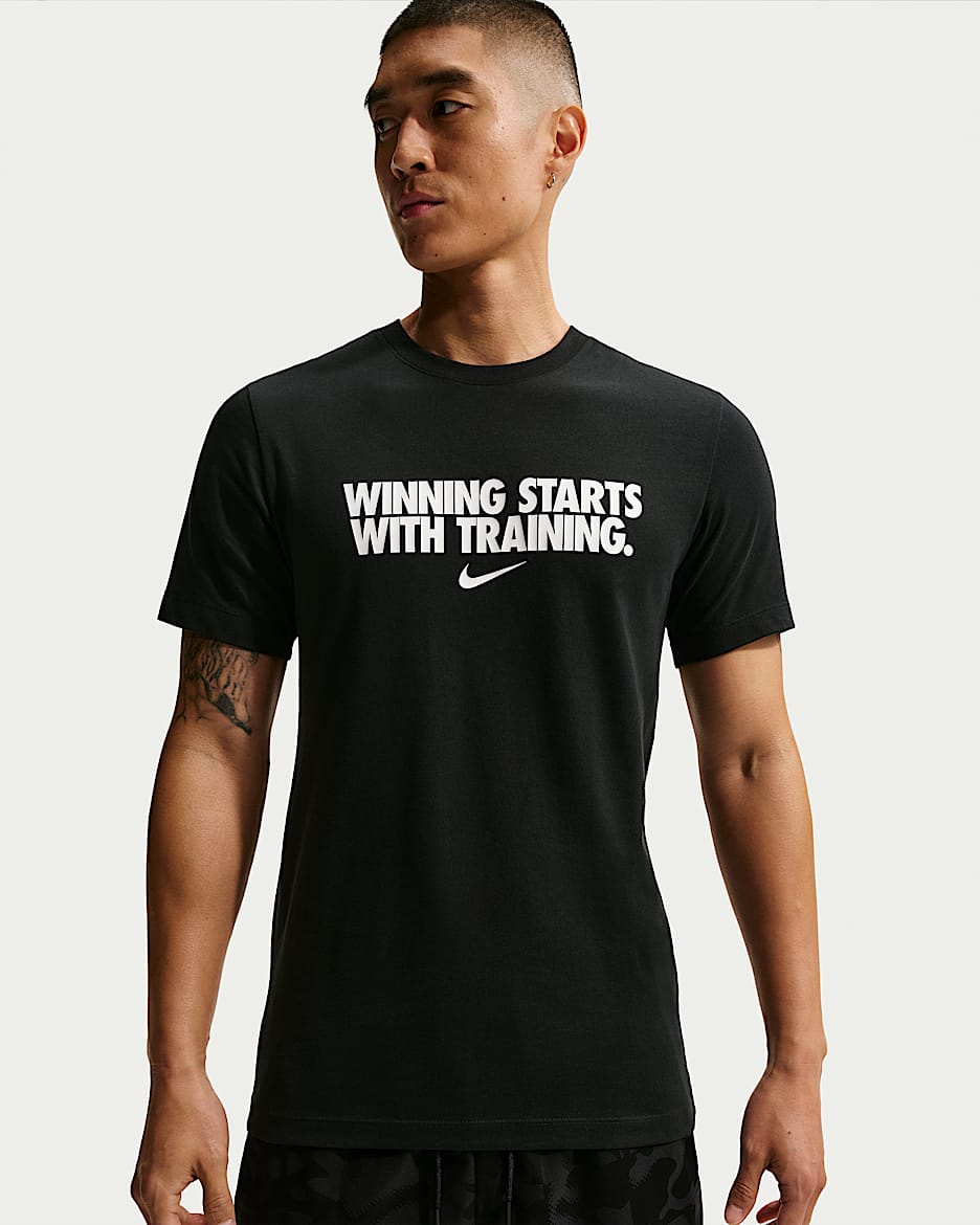 Nike Dri-FIT 男子速干T恤 - 黑