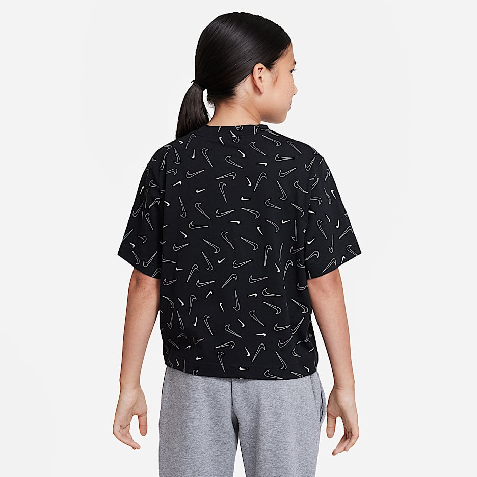 Nike Sportswear 大童（女孩）T恤 - 黑