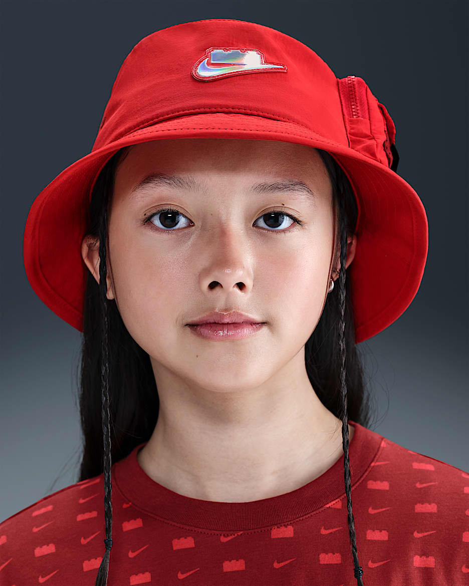 Nike x LEGO® Collection Apex 大童渔夫运动帽 - 灯草红/暗椒红