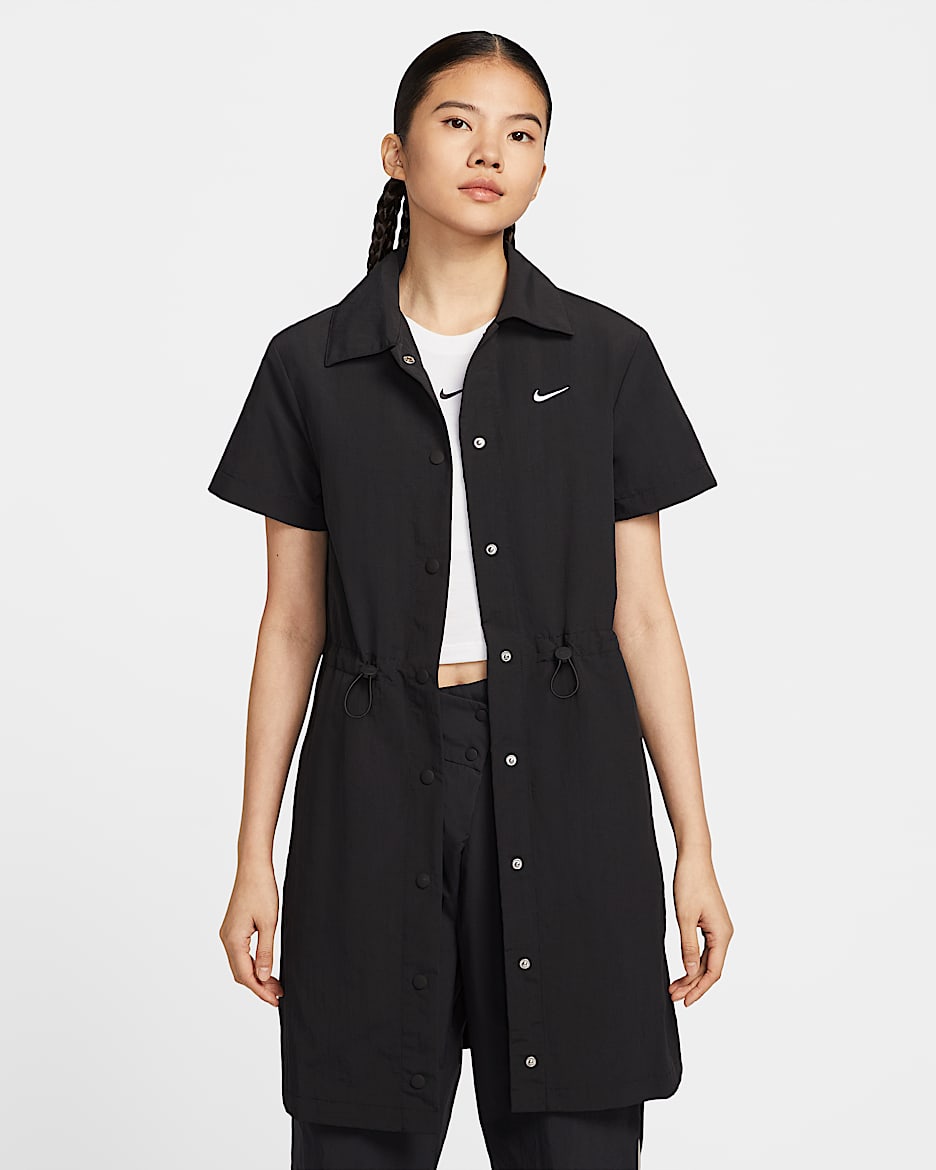 Nike Sportswear Everything Wovens 女子拒水防晒短袖两穿连衣裙 - 黑/白色