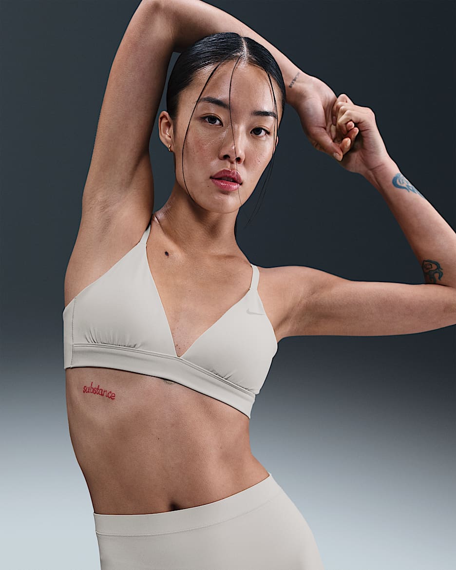 Nike Form 女子低强度支撑速干衬垫三角式运动内衣 - 浅土褐/浅铁矿石灰