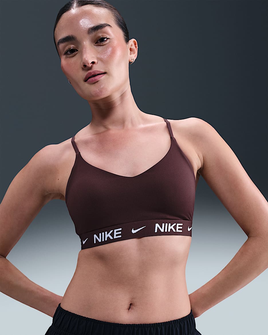Nike Indy 女子可调节低强度支撑速干衬垫运动内衣 - 鲜亮勃艮第酒红/白色