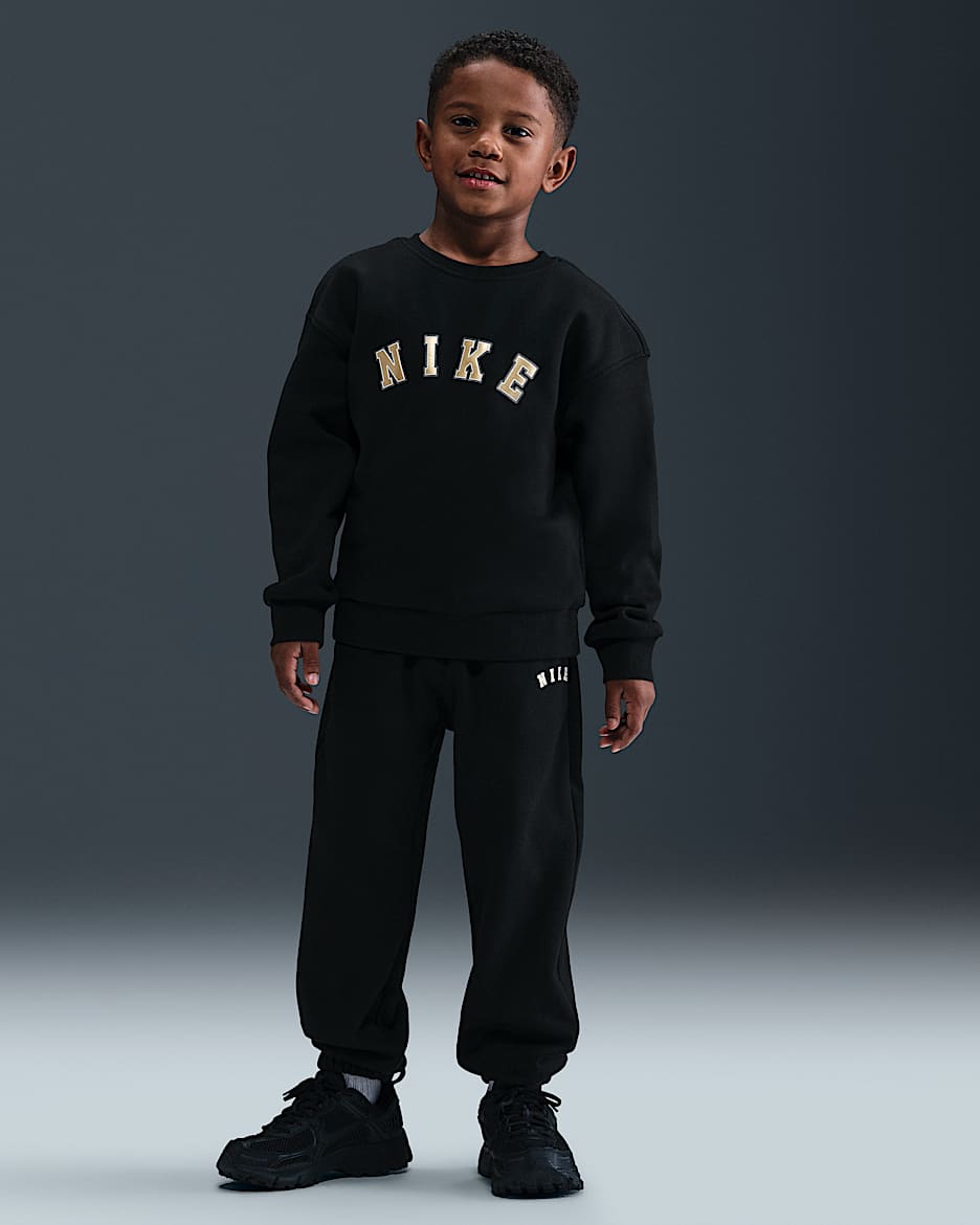 Nike Cozy 幼童加绒圆领上衣和长裤套装 - 黑