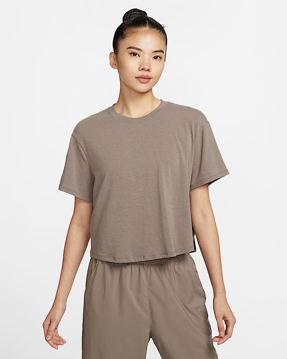 Nike One Relaxed Dri-FIT 女子速干短款短袖上衣 - 貂棕/清透色